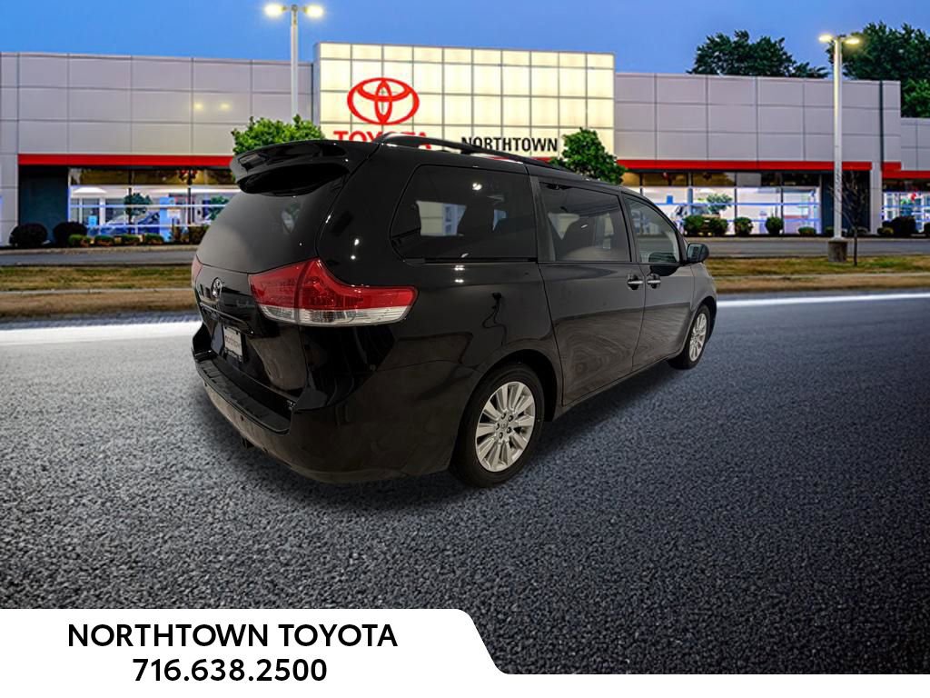 Used 2014 Toyota Sienna XLE w/ Entertainment Package AWD/4WD image 11