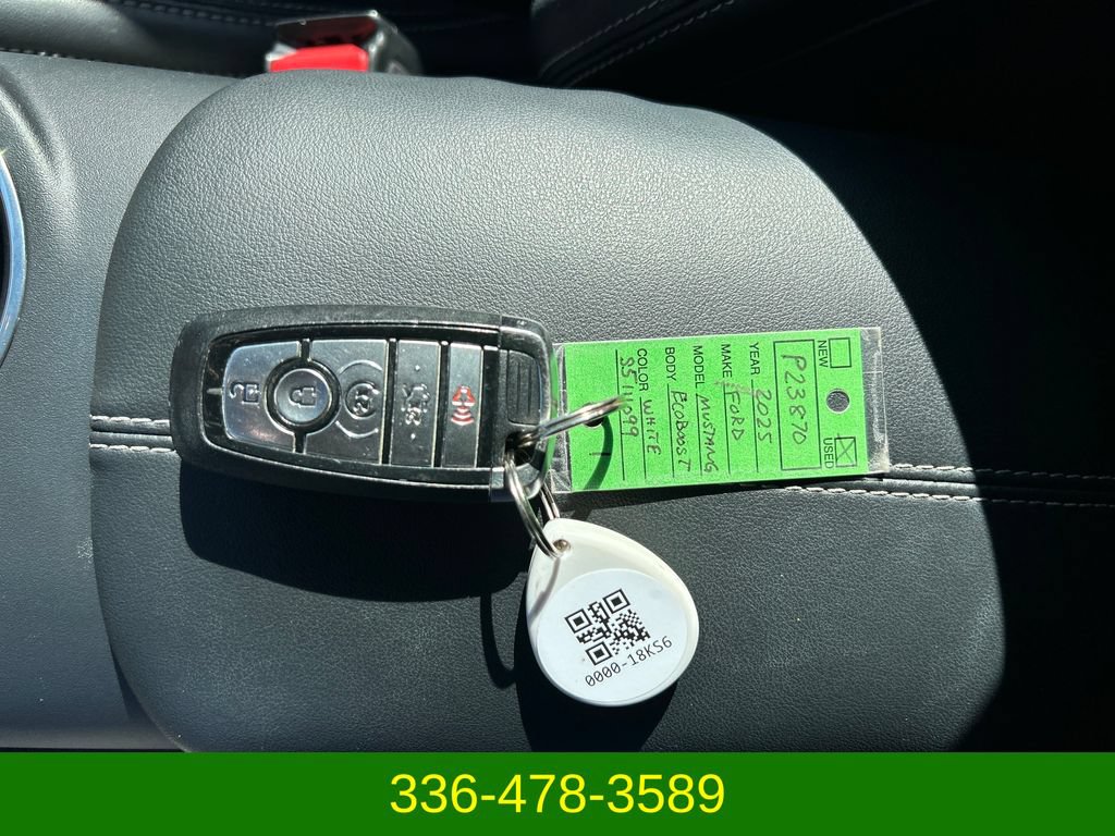 Used 2025 Ford Mustang Premium RWD image 27