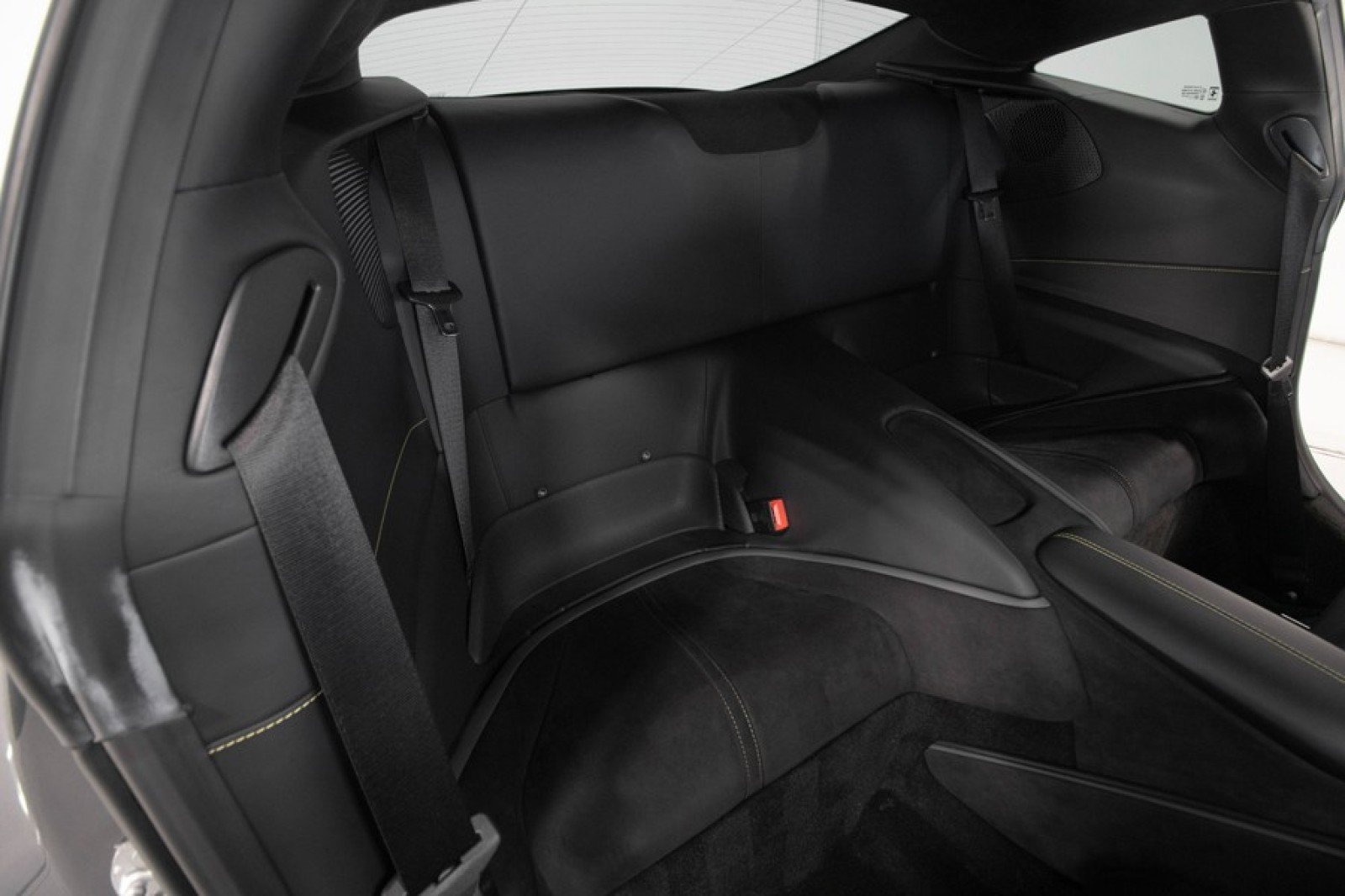 Used 2021 Ferrari Roma RWD image 53