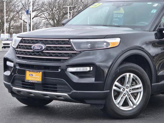 Certified 2023 Ford Explorer XLT w/ Equipment Group 202A AWD/4WD image 2