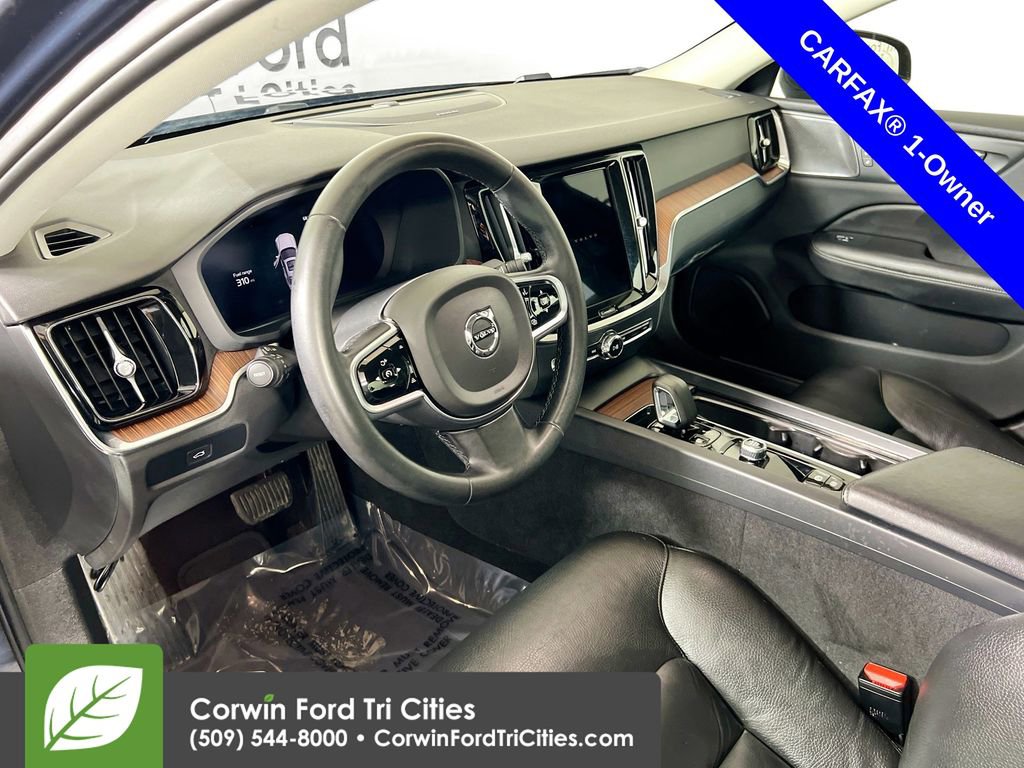 Used 2024 Volvo S60 B5 Plus image 2