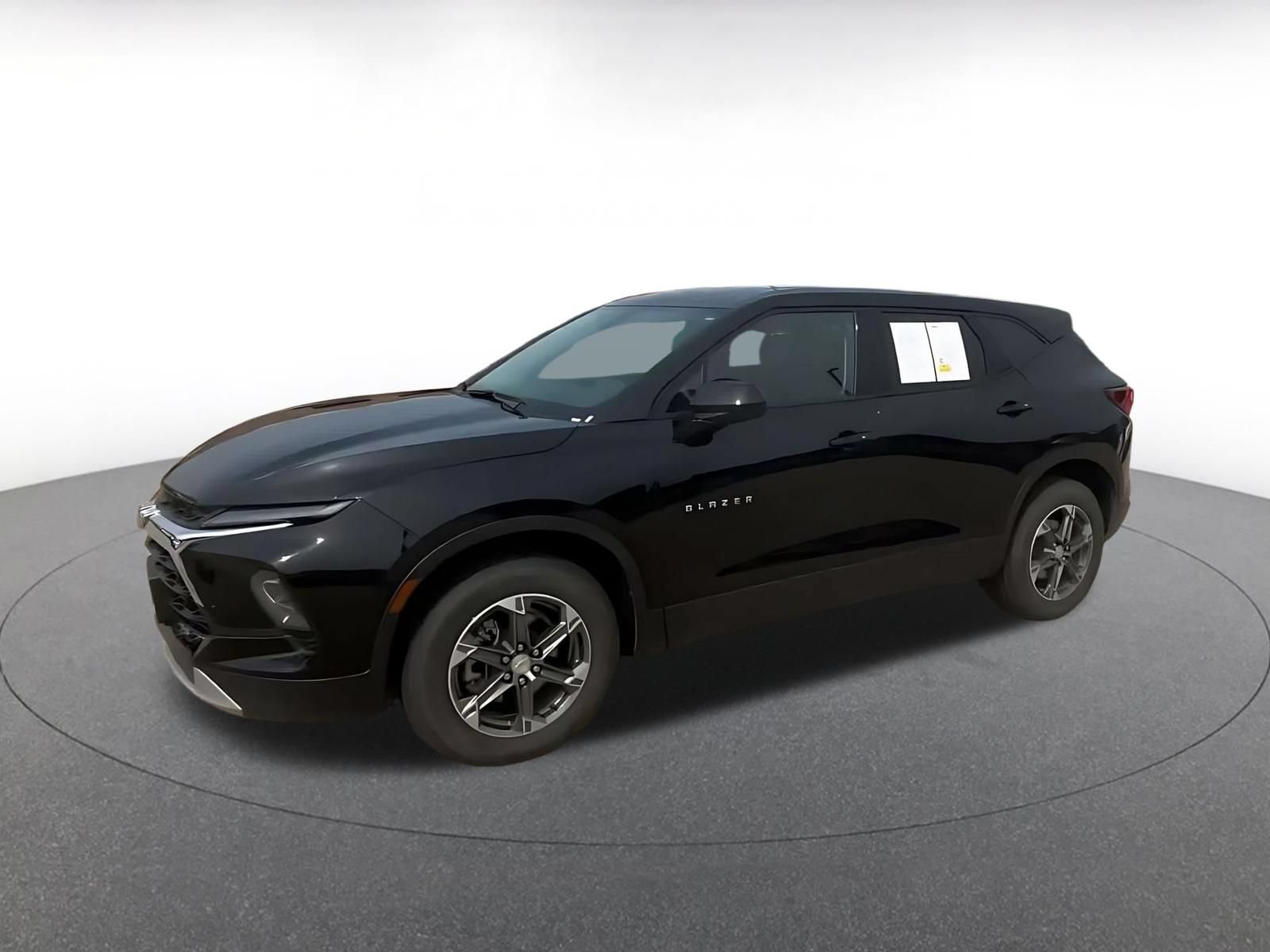 Used 2025 Chevrolet Blazer LT FWD image 7