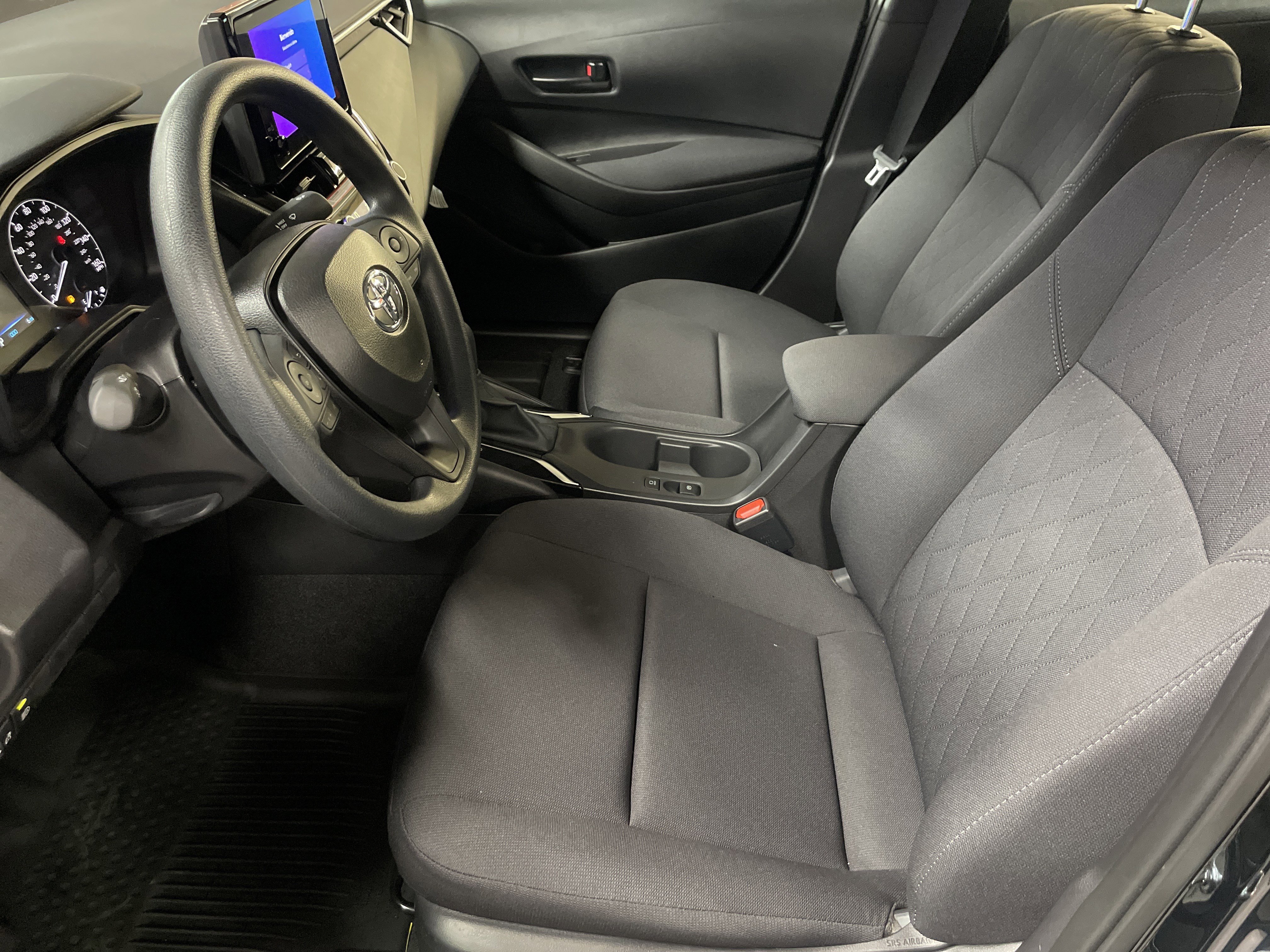 Used 2025 Toyota Corolla LE image 16