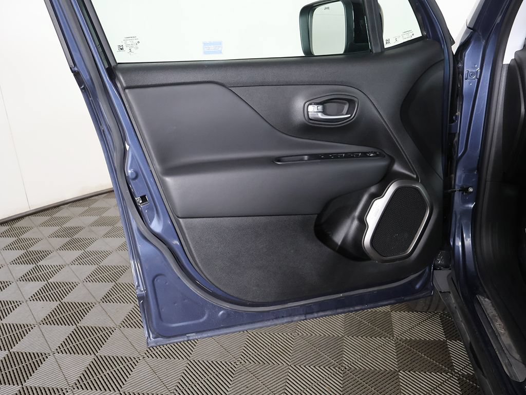 Used 2022 Jeep Renegade Limited AWD/4WD image 21
