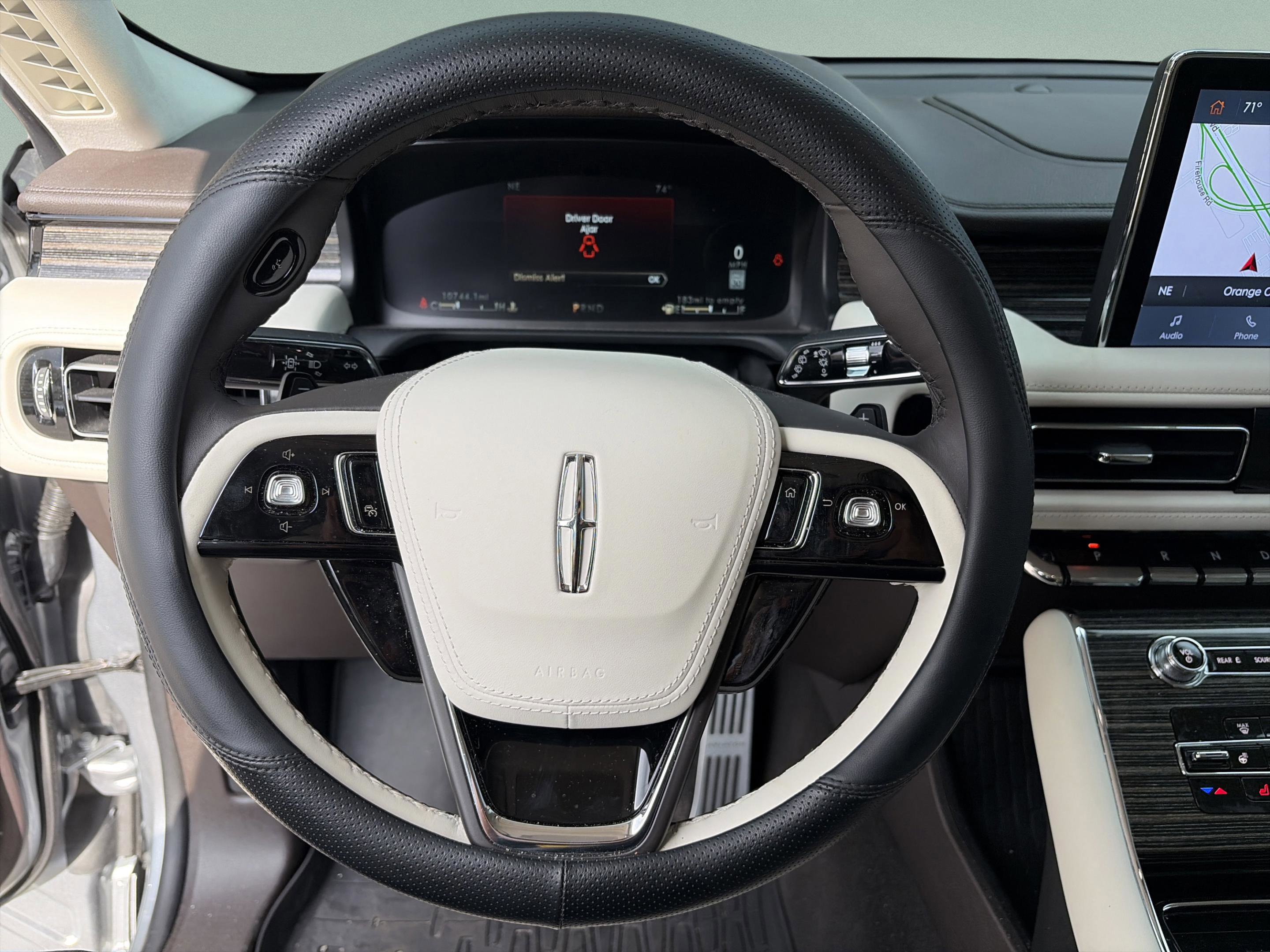 Used 2024 Lincoln Aviator Black Label w/ Dynamic Handling Package image 27