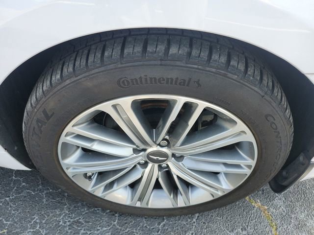 Used 2018 Genesis G80 3.8 w/ Option Group 02 image 7