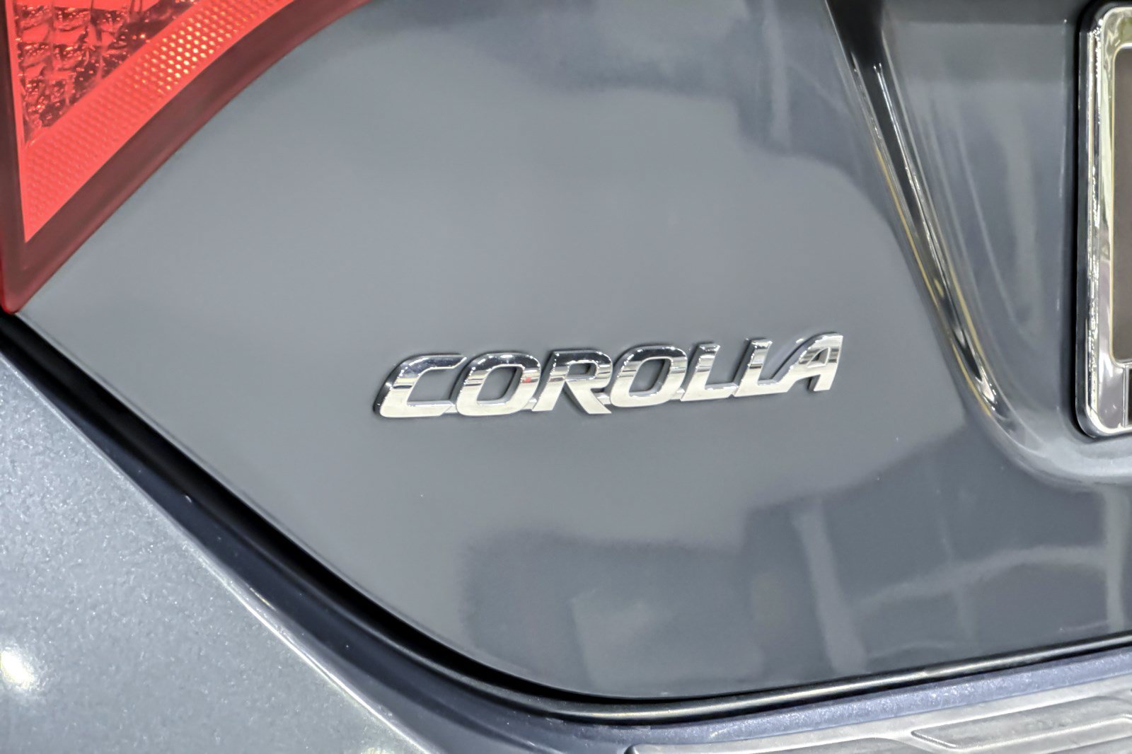 Used 2015 Toyota Corolla LE FWD image 27