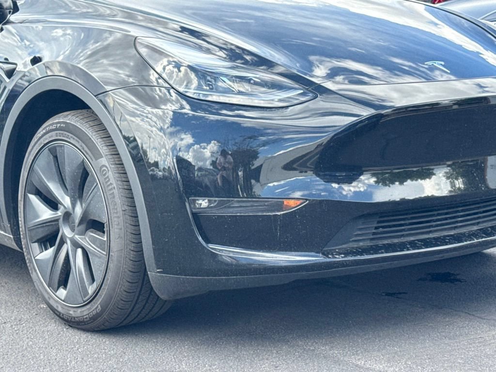 Used 2024 Tesla Model Y Long Range AWD/4WD image 2