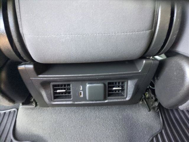 Used 2022 Chevrolet Silverado 1500 LT AWD/4WD image 17