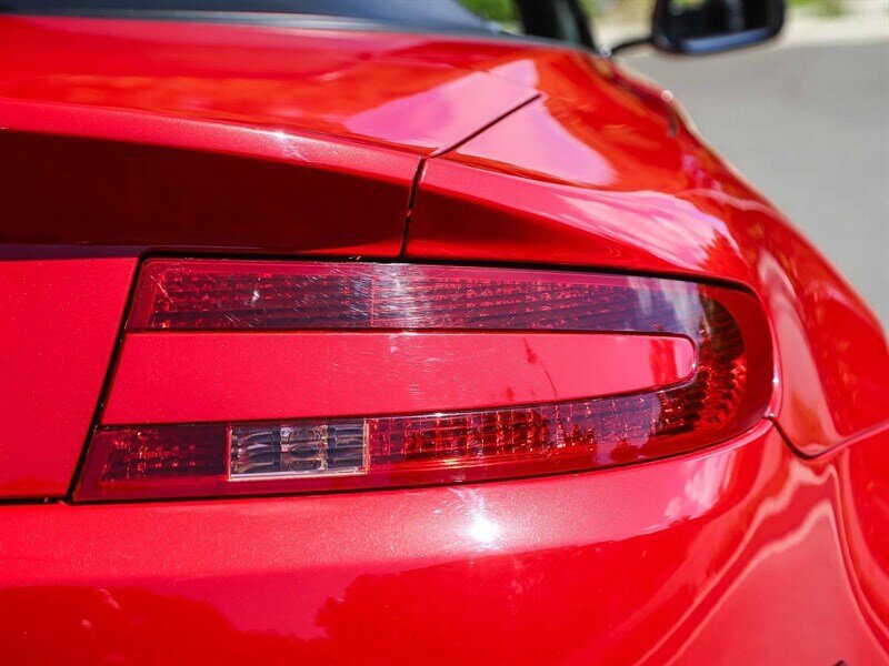 Used 2008 Aston Martin V8 Vantage Roadster RWD image 19