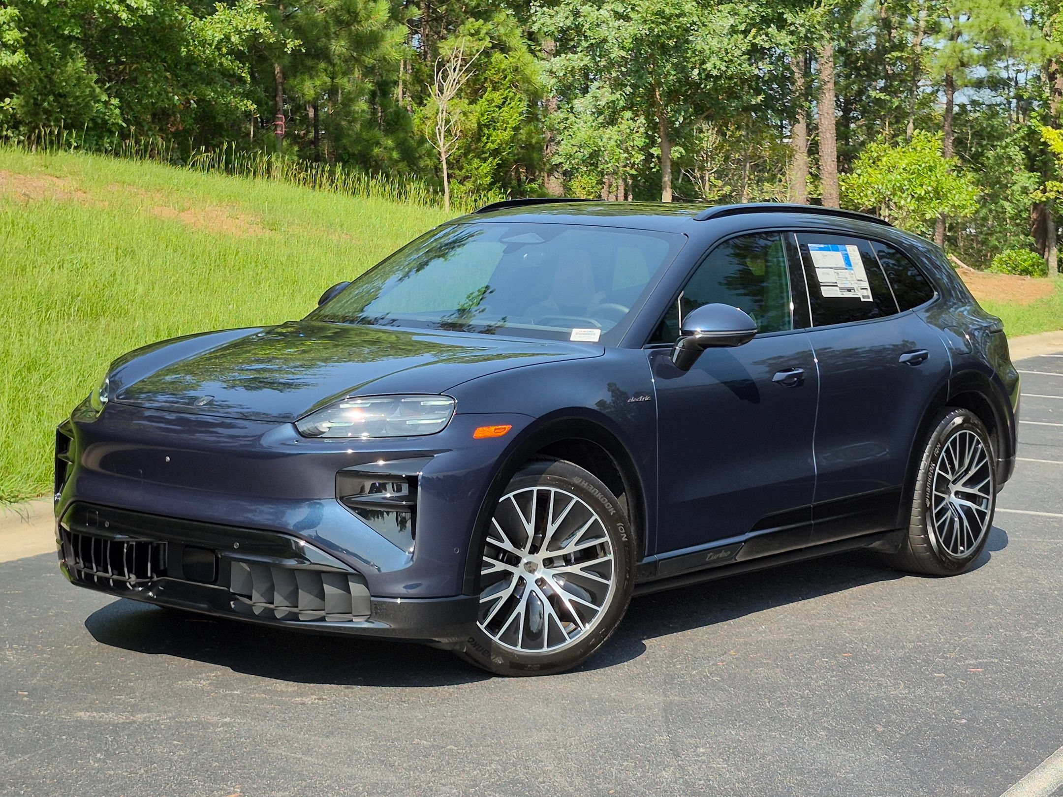 New 2026 Porsche Cayenne Turbo Electric AWD/4WD image 1