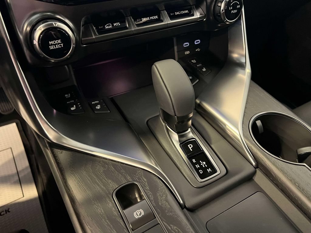 New 2026 Lexus LX 700h Luxury AWD/4WD image 30
