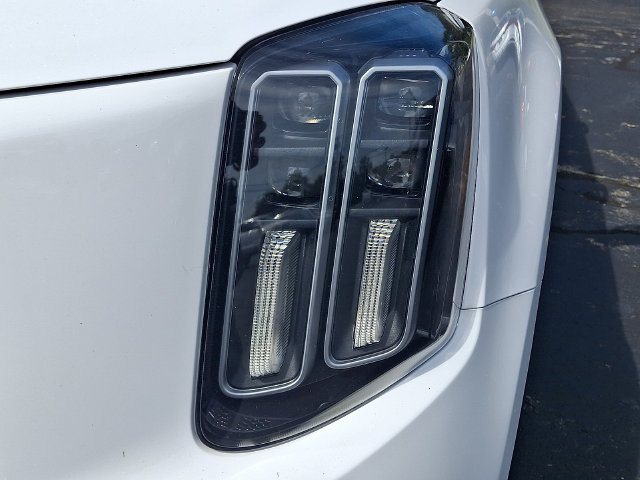 Used 2025 Kia Telluride S FWD image 9