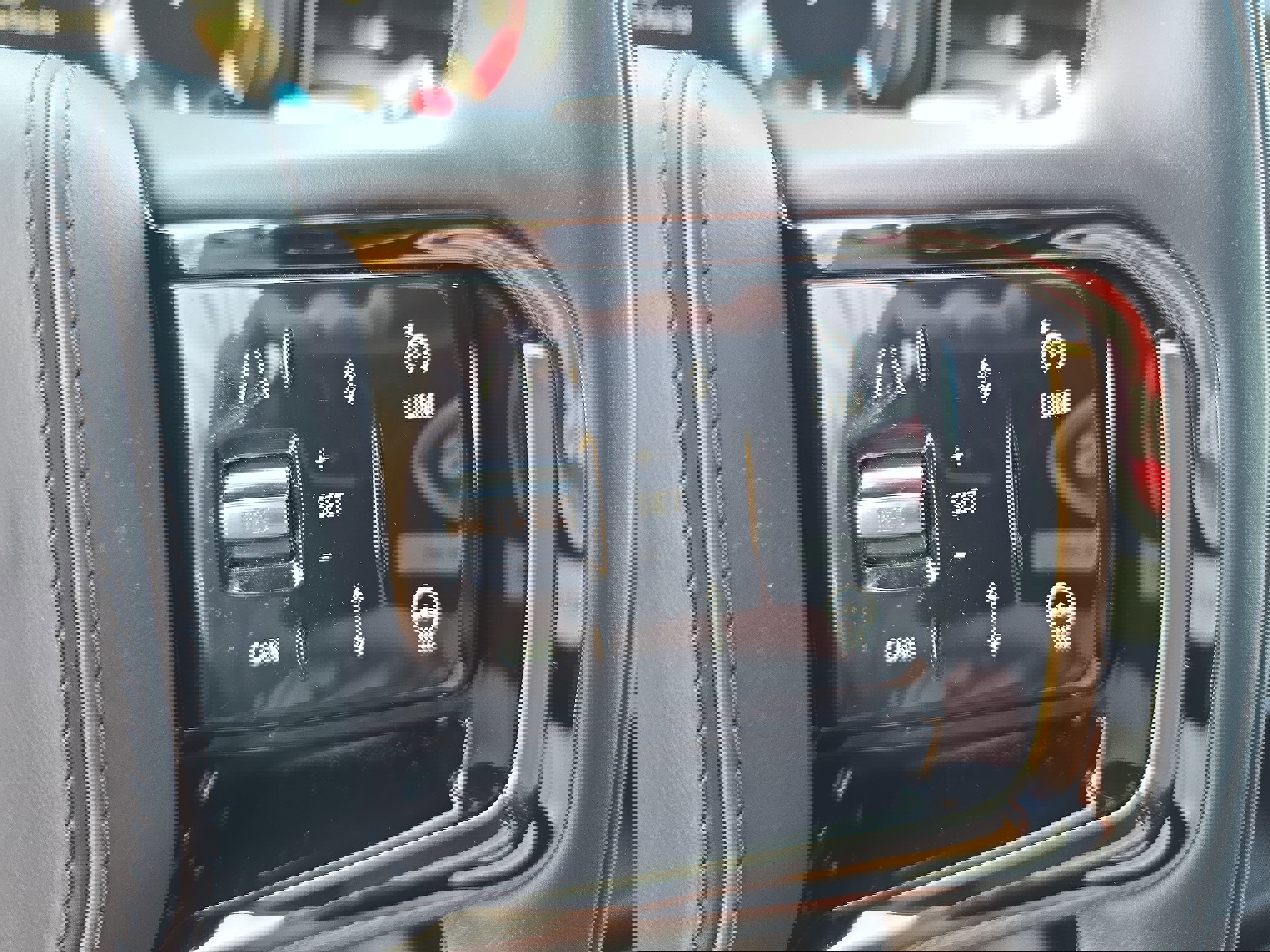 Certified 2025 Land Rover Range Rover Sport Autobiography image 18