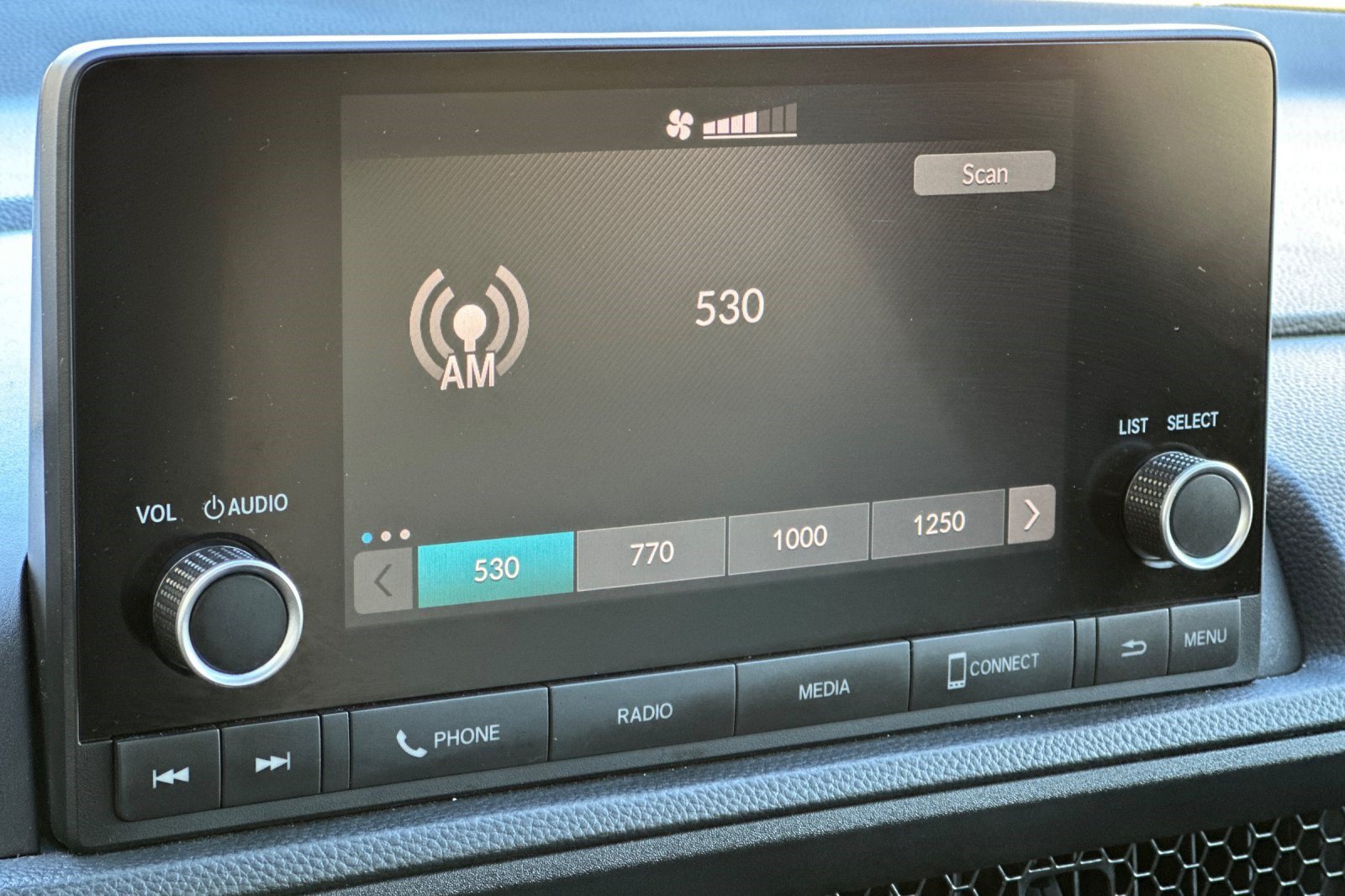 Certified 2025 Honda CR-V EX image 21