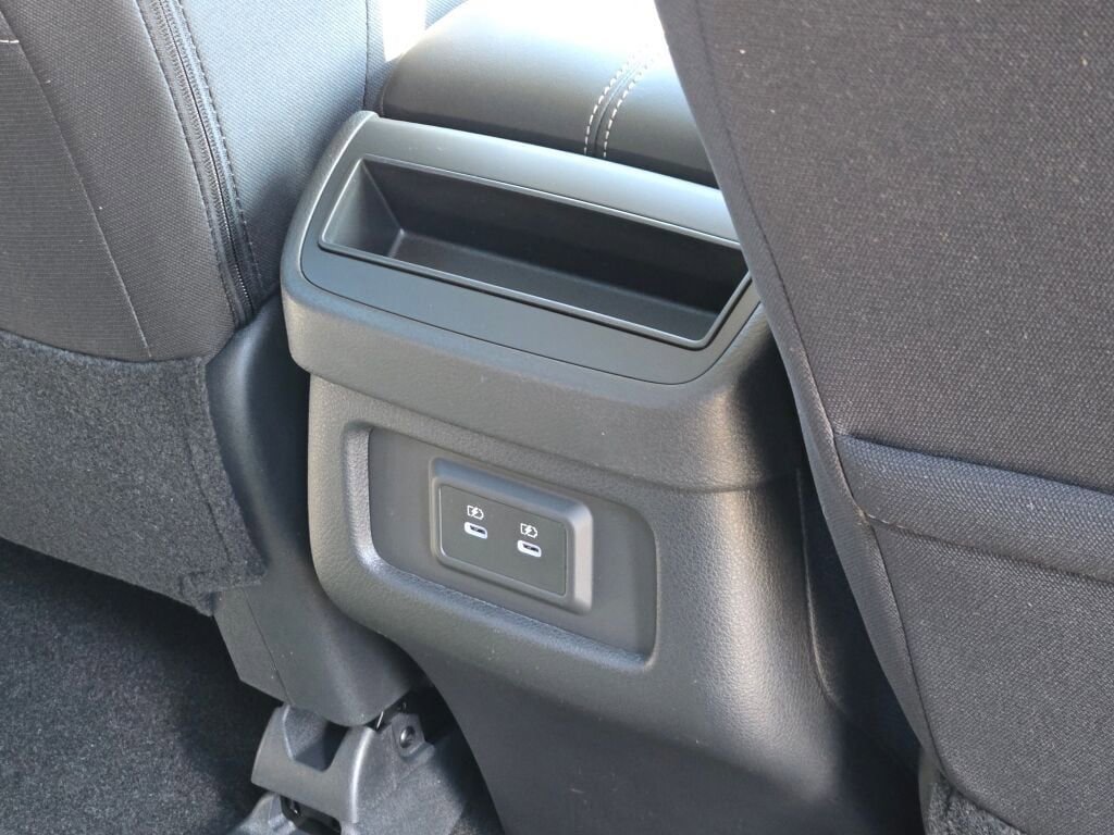 New 2026 Nissan Pathfinder SV image 10