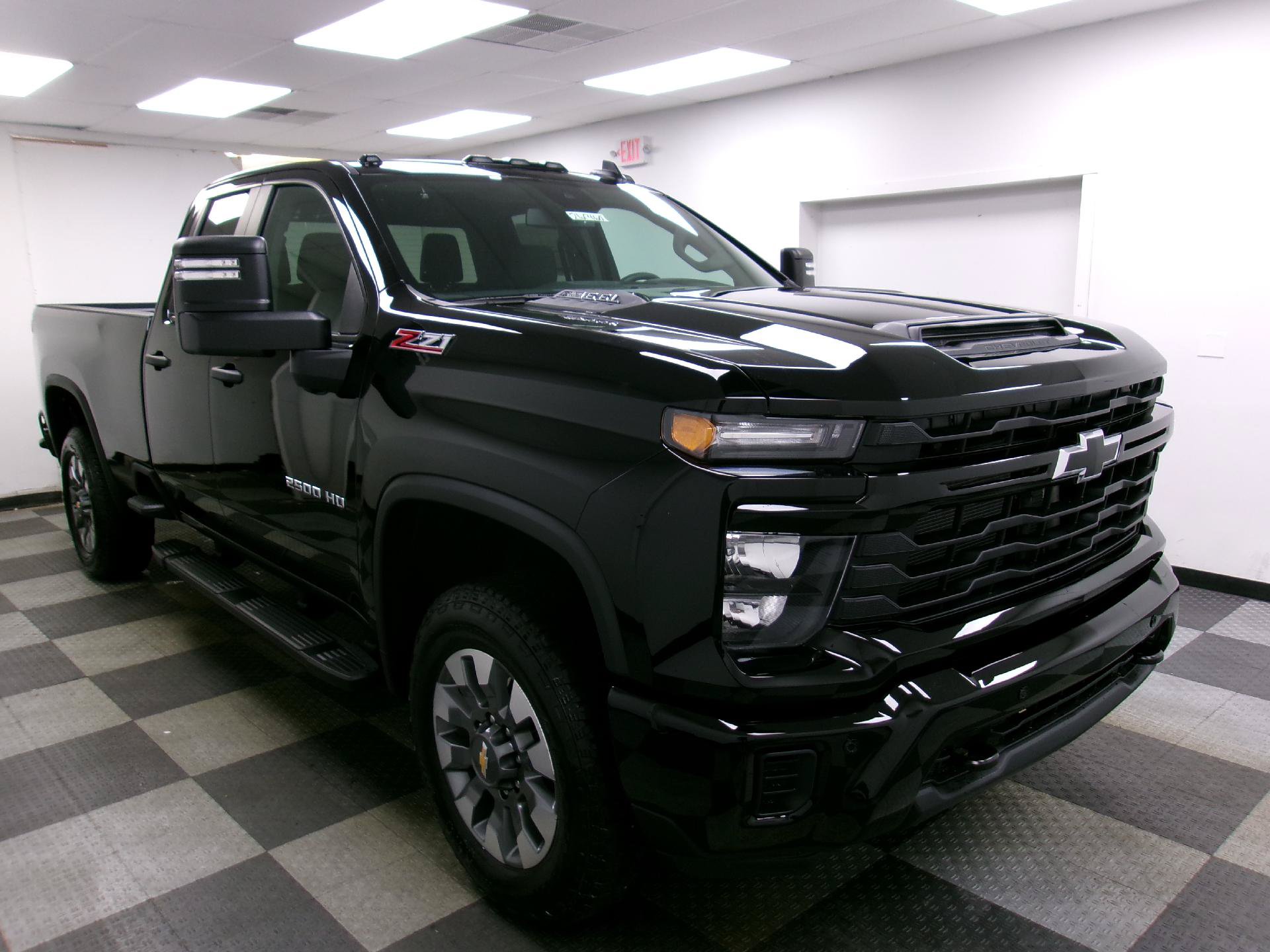 New 2026 Chevrolet Silverado 2500 Custom w/ Custom Value Package AWD/4WD image 12