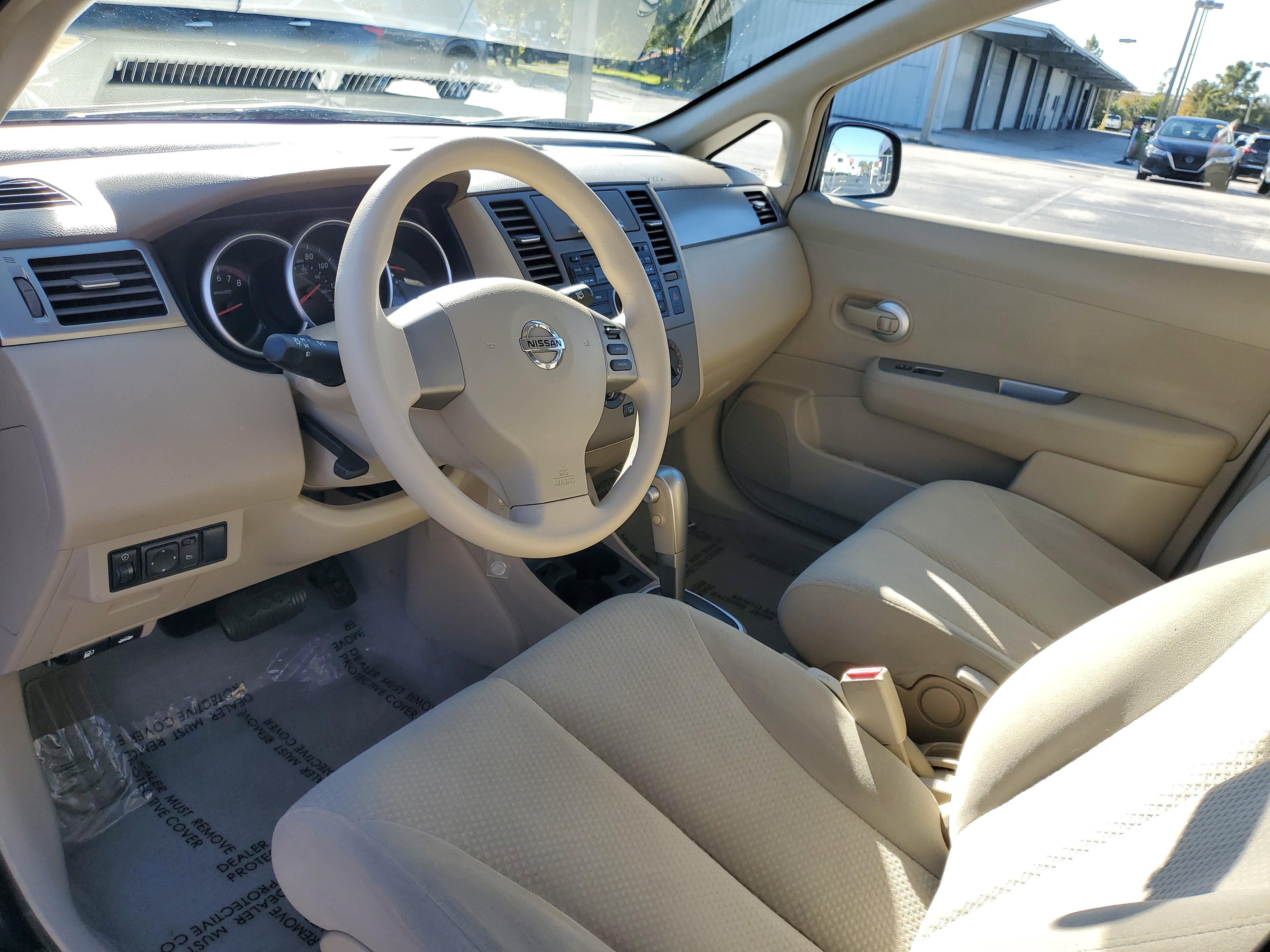 Used 2011 Nissan Versa 1.8 S w/ Plus Pkg image 14