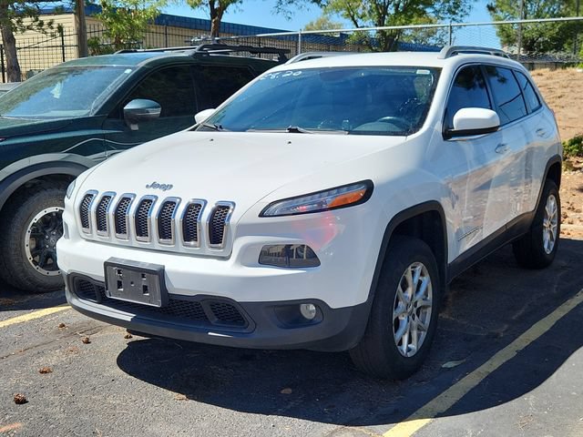 Used 2014 Jeep Cherokee Latitude w/ Cold Weather Group AWD/4WD image 3