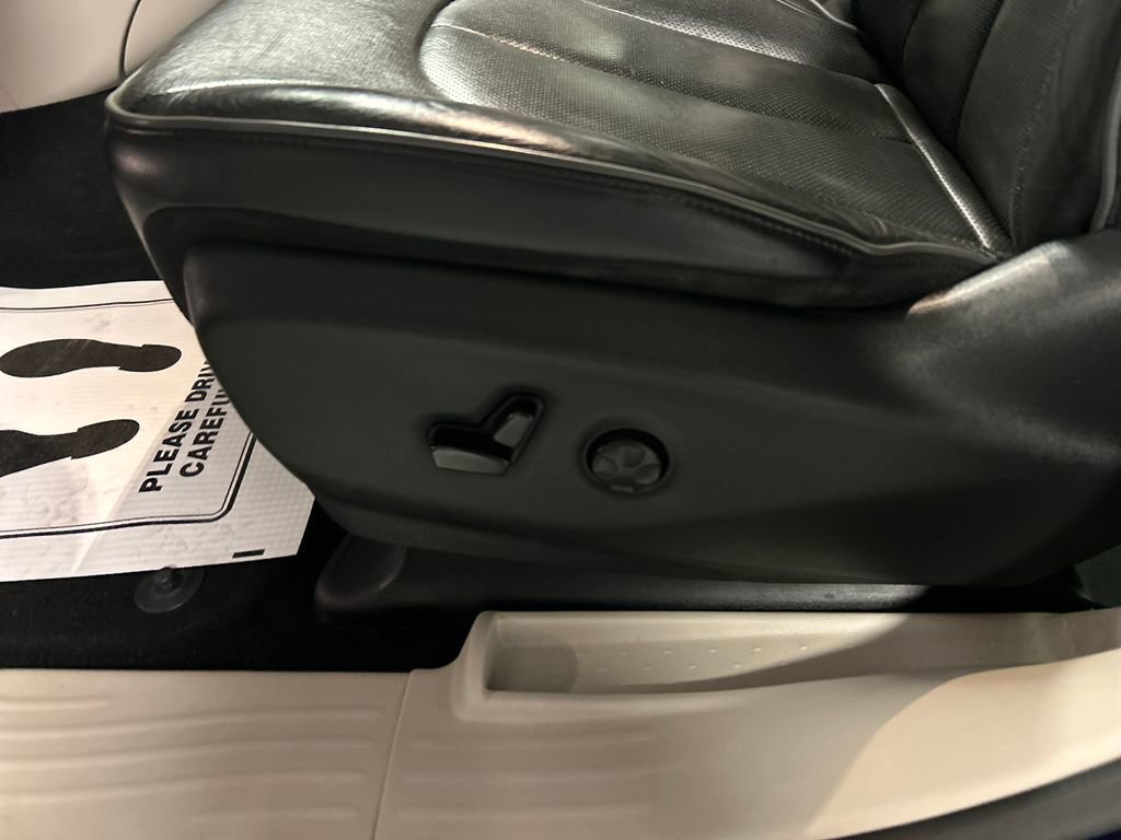 Used 2019 Chrysler Pacifica Limited FWD image 13