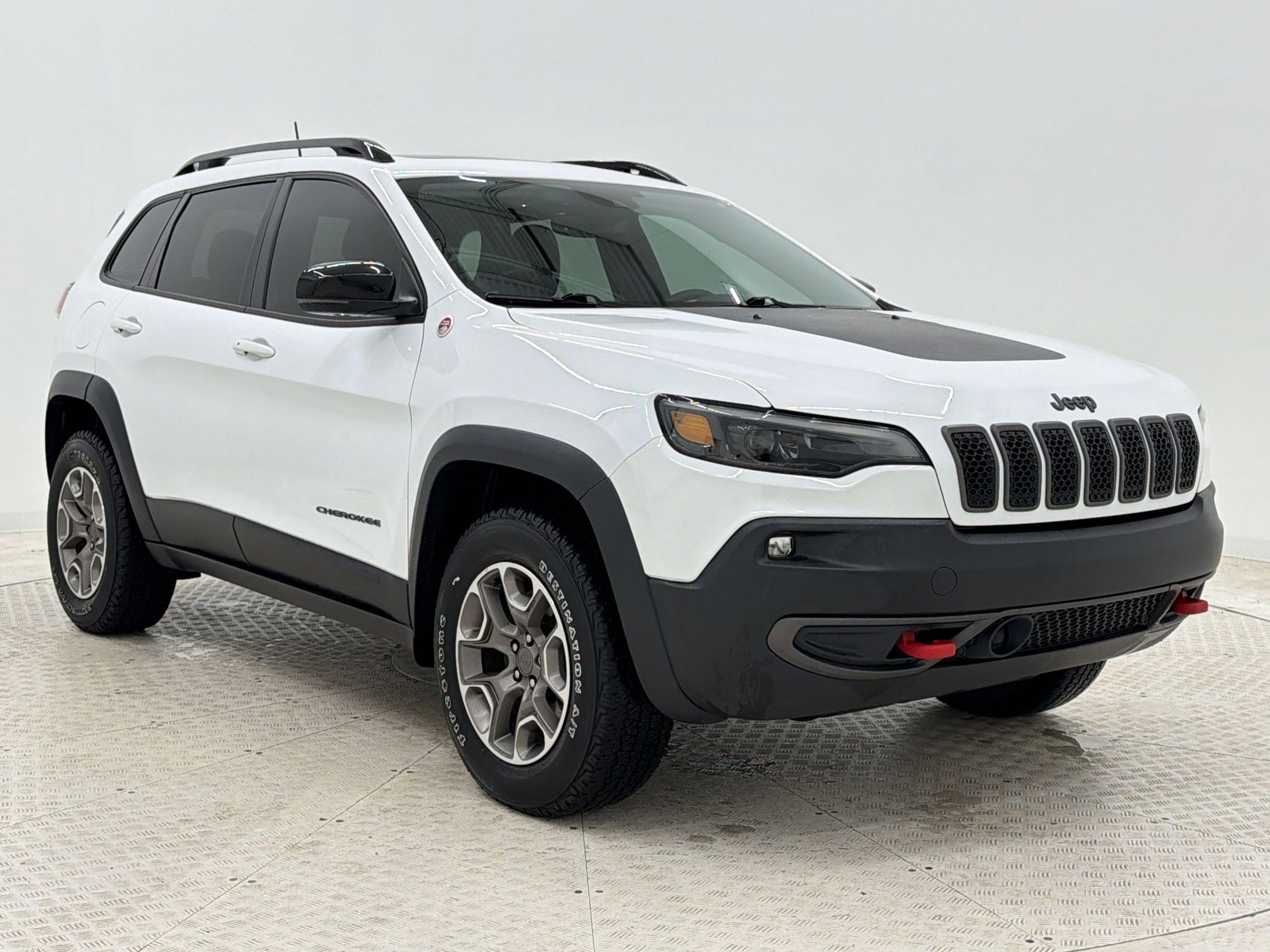 Used 2022 Jeep Cherokee Trailhawk w/ Sun, Sound & Nav Group AWD/4WD image 7