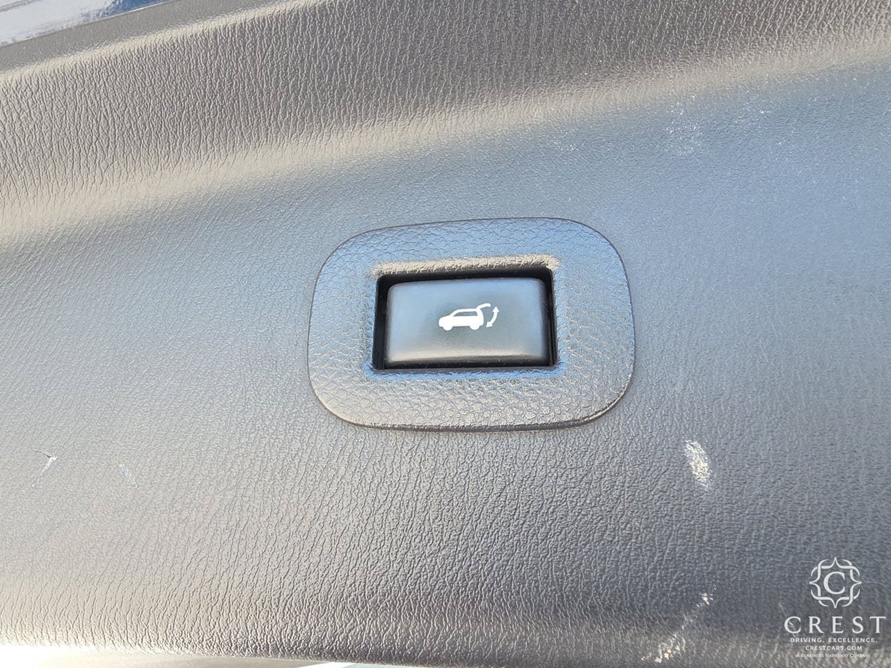 Used 2017 INFINITI QX80 2WD w/ Driver Assistance Package image 29