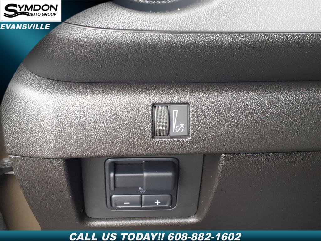 Used 2024 Chevrolet Colorado Trail Boss w/ Advanced Trailering Package image 16