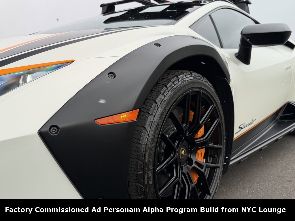 Used 2024 Lamborghini Huracan Sterrato image 17