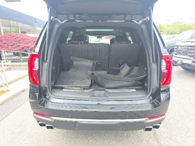 Used 2025 GMC Yukon AT4 Ultimate AWD/4WD image 39