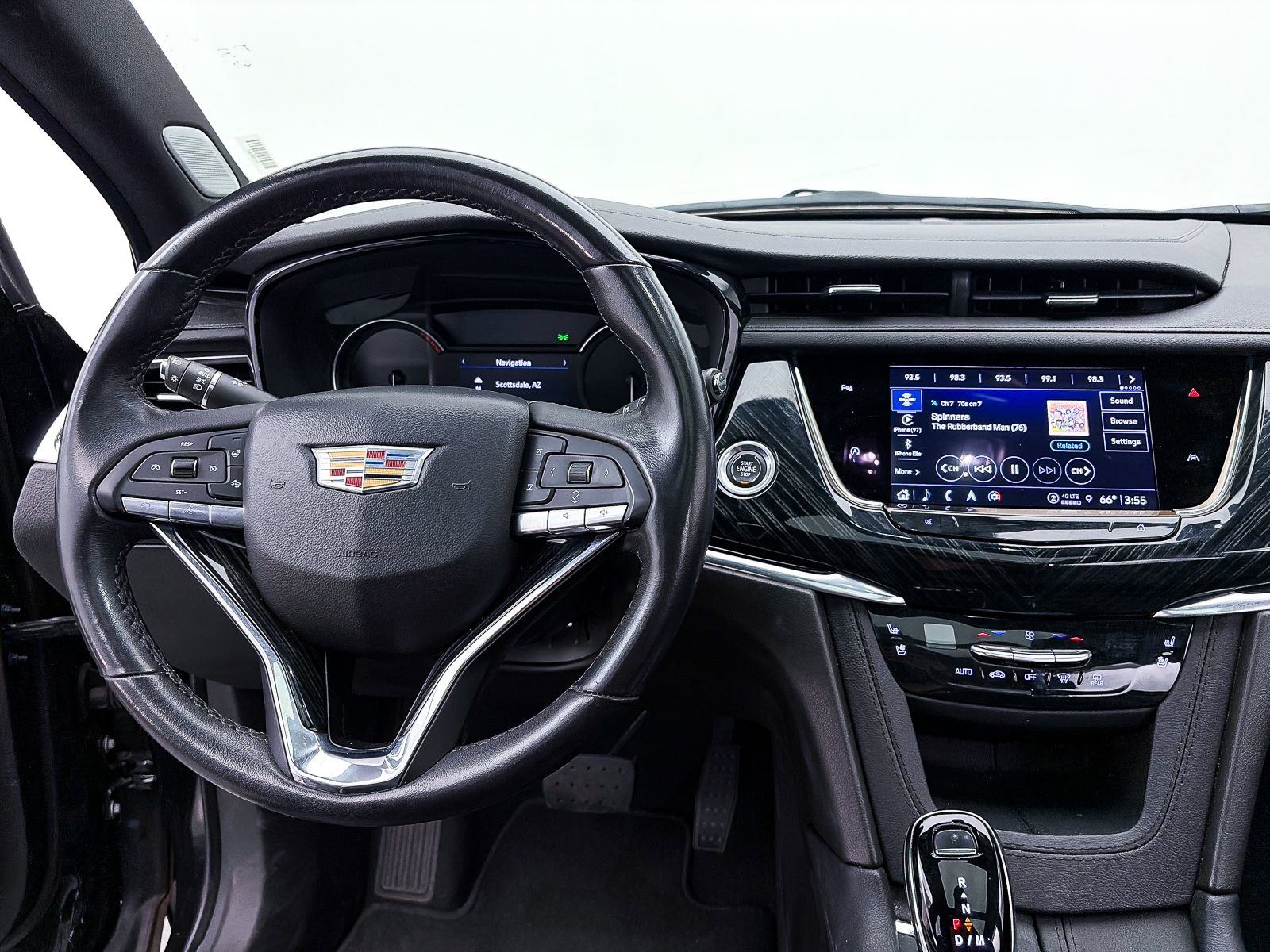 Used 2023 Cadillac XT6 Premium Luxury image 5