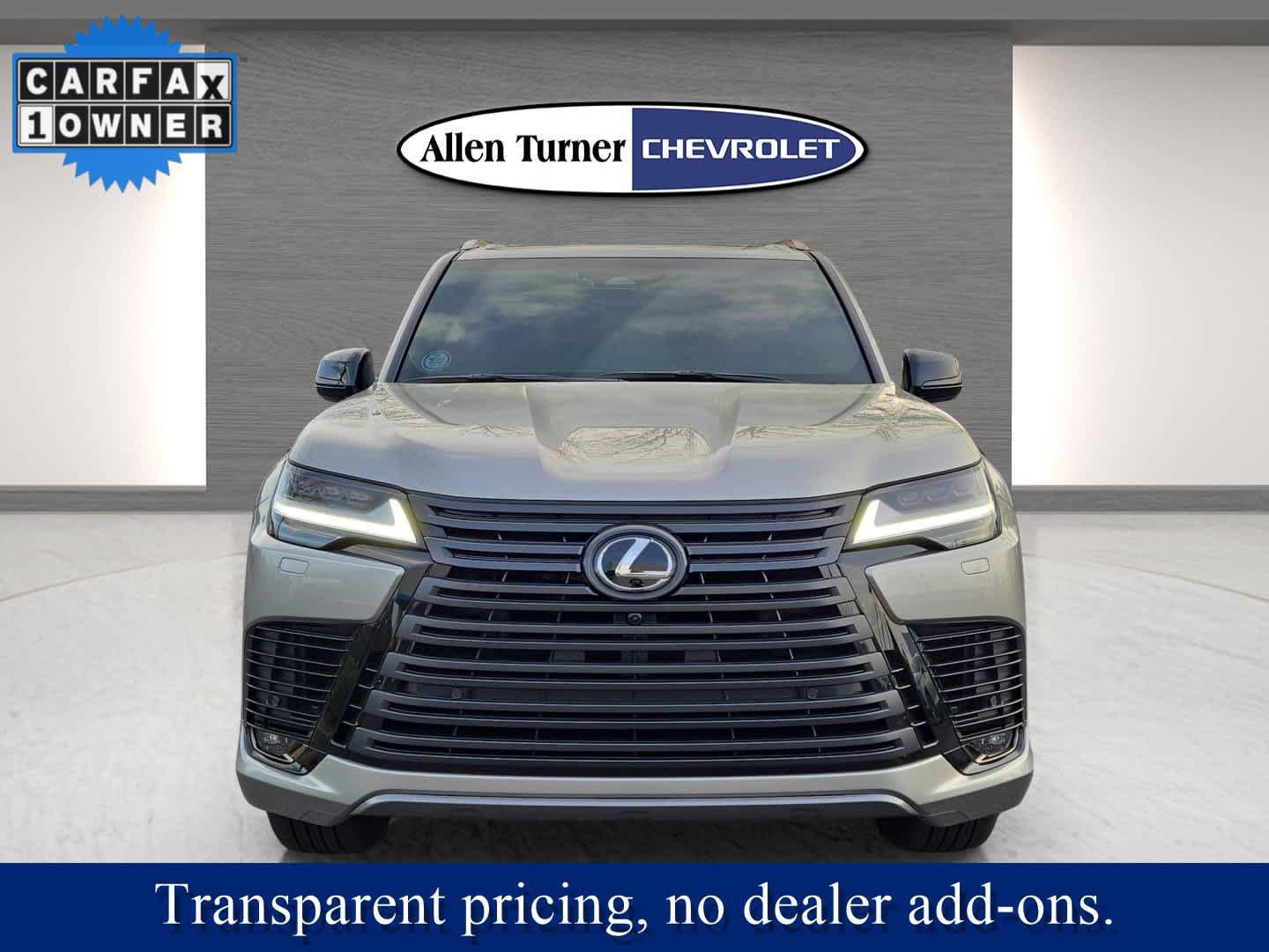 Used 2025 Lexus LX 700h Luxury w/ Appearance Package AWD/4WD image 4