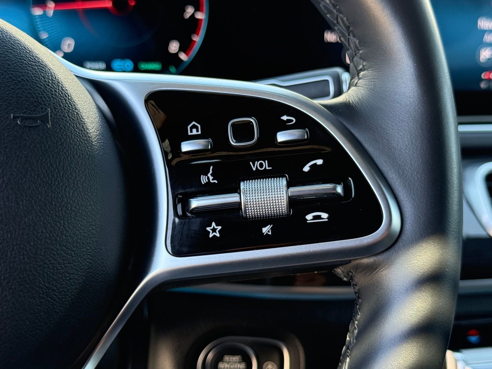 Used 2023 Mercedes-Benz GLE 450 4MATIC image 34