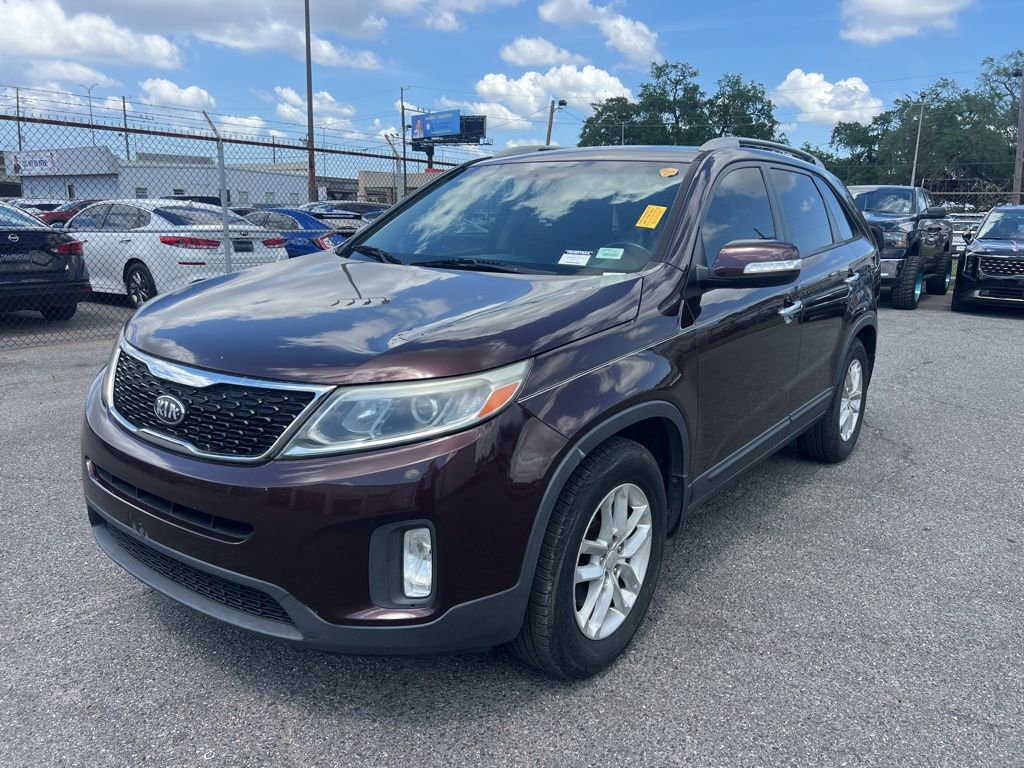 Used 2015 Kia Sorento LX image 1