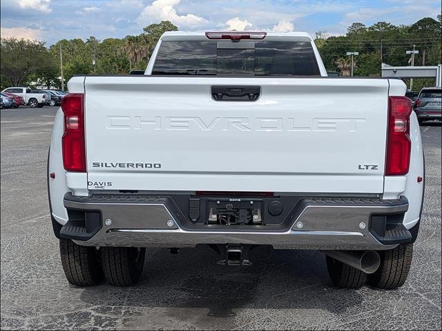 New 2026 Chevrolet Silverado 3500 LTZ w/ LTZ Convenience Package AWD/4WD image 6