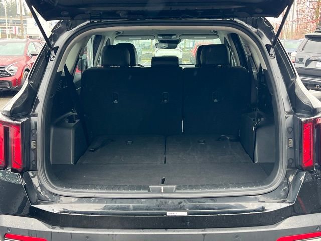 Used 2024 Kia Sorento S image 12