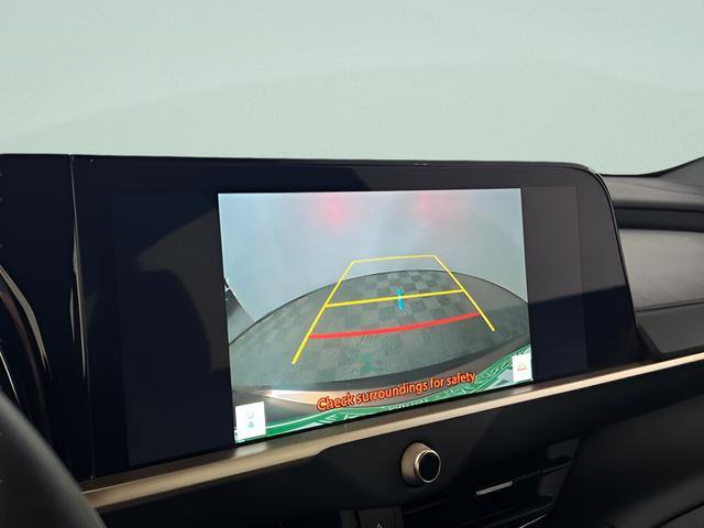 Used 2025 Toyota Crown Signia image 20