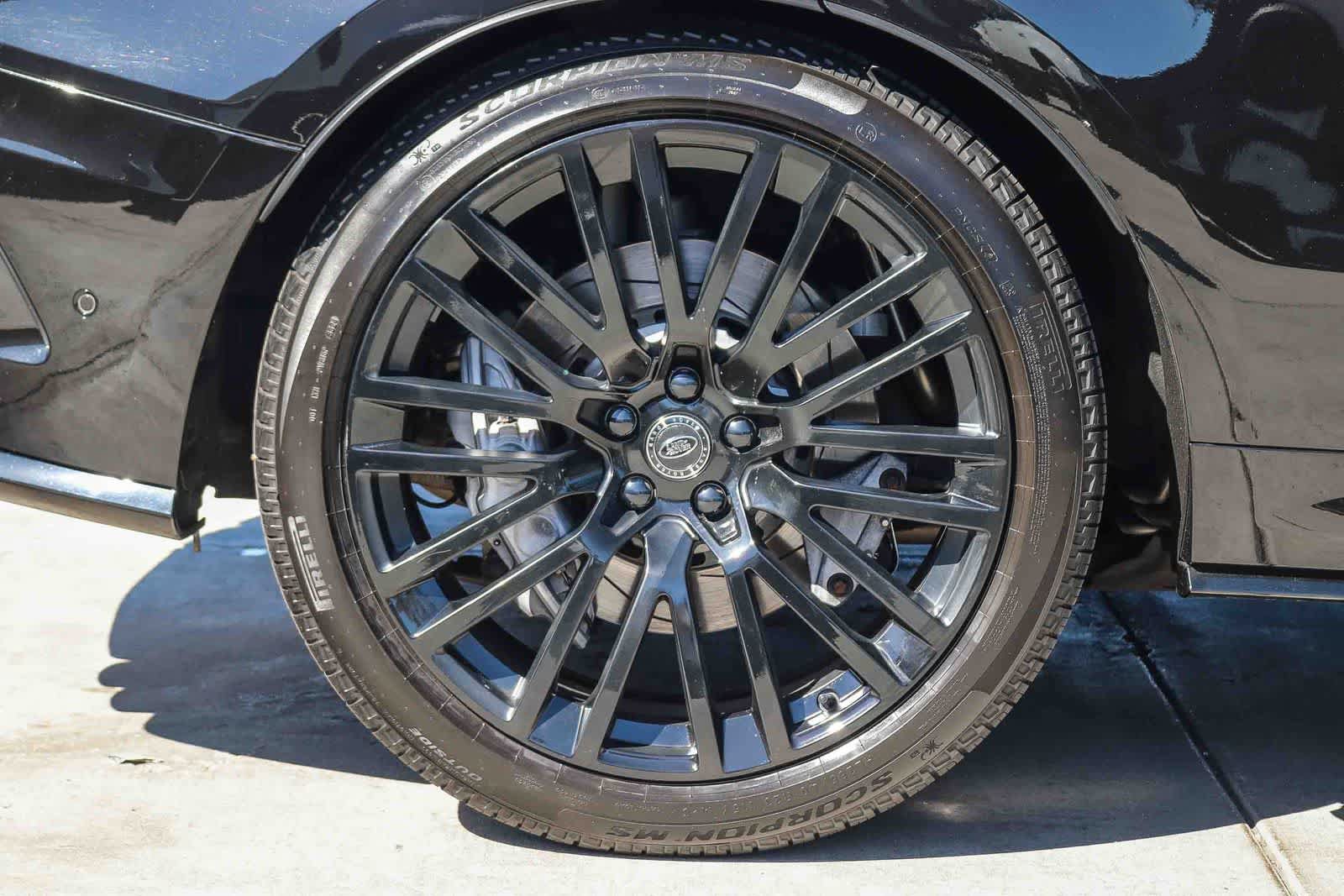 Used 2024 Land Rover Range Rover Sport AWD/4WD image 7