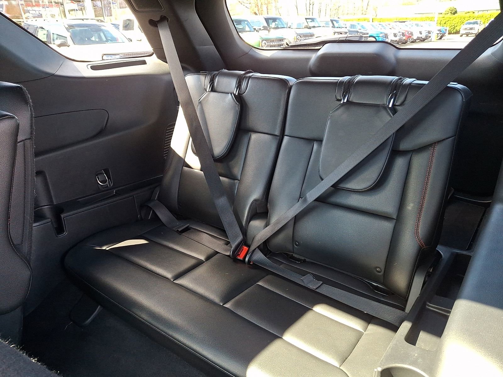 Used 2022 Ford Explorer ST-Line w/ Class IV Trailer Tow Package image 12