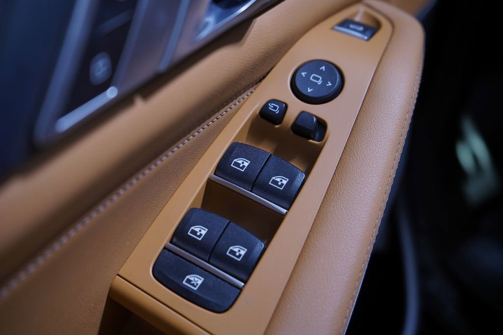 Used 2023 BMW X5 sDrive40i w/ M Sport Package image 17