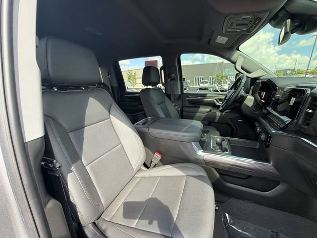 Used 2025 Chevrolet Silverado 2500 LTZ w/ LTZ Plus Package AWD/4WD image 23