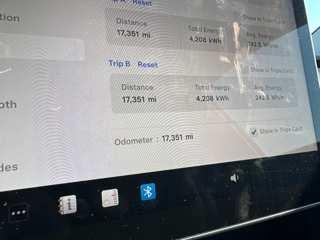 Used 2025 Tesla Model Y Long Range RWD image 26