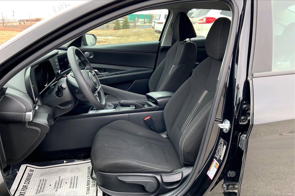 Used 2023 Hyundai Elantra SEL image 9