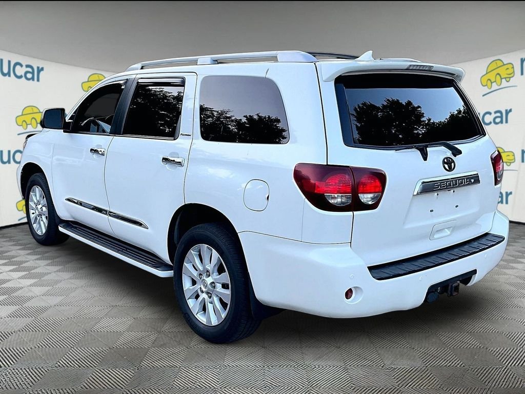 Used 2018 Toyota Sequoia Platinum AWD/4WD image 5