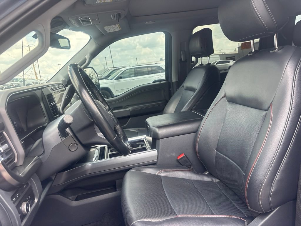 Used 2023 Ford F350 Lariat w/ Lariat Ultimate Package AWD/4WD image 9