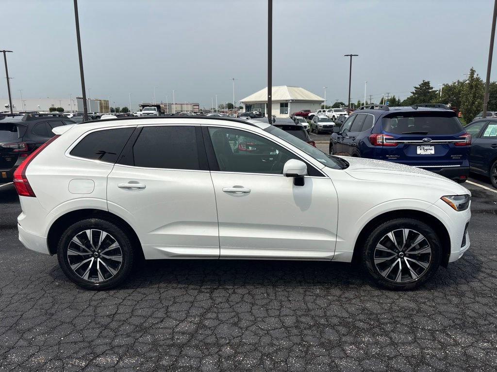 Used 2023 Volvo XC60 B5 Core w/ Climate Package AWD/4WD image 2