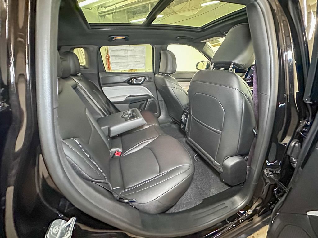 New 2026 Jeep Compass Limited w/ Sun, Sound & Navigation Group image 4