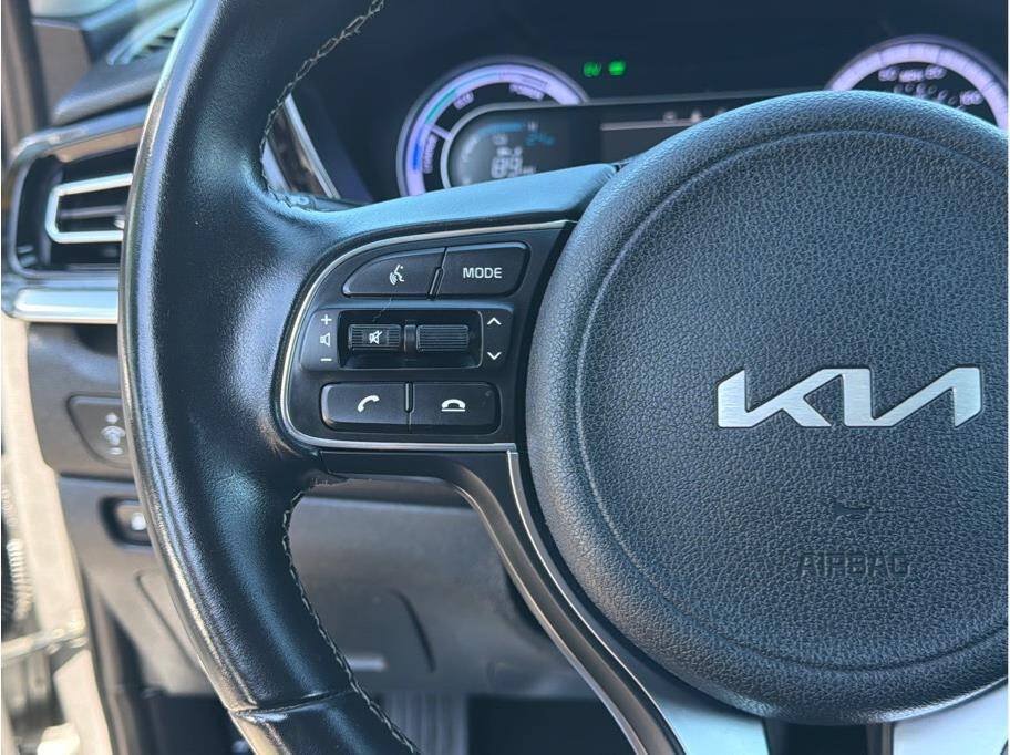 Used 2022 Kia Niro LXS FWD image 9