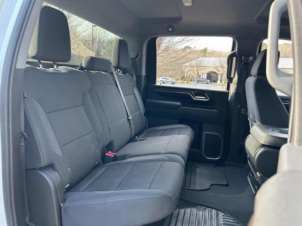 Used 2024 Chevrolet Silverado 3500 LT image 44