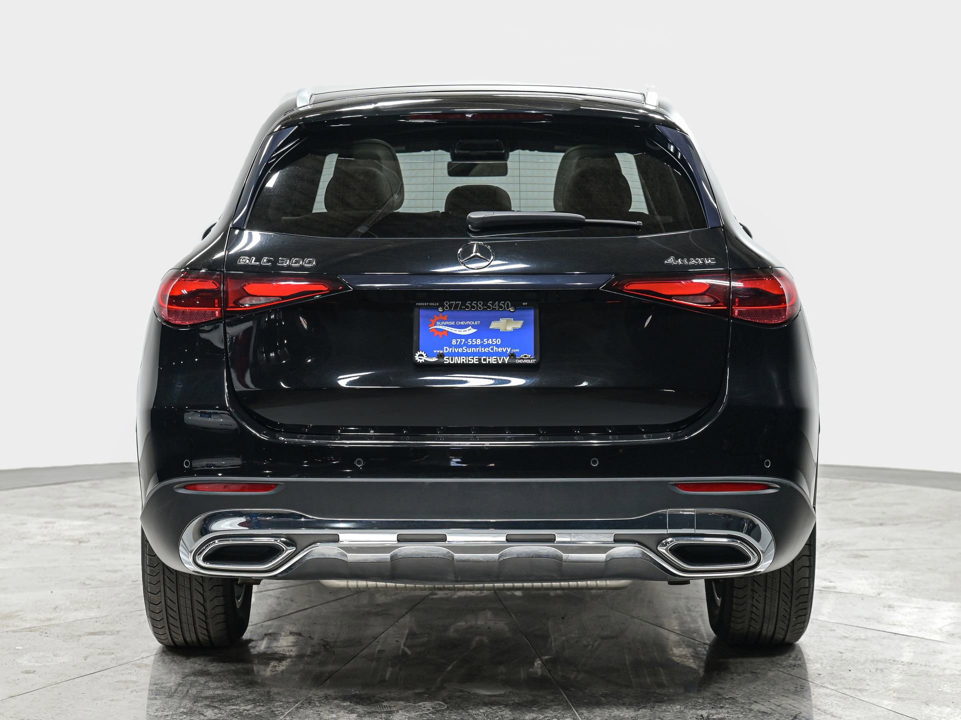 Used 2023 Mercedes-Benz GLC 300 4MATIC image 5