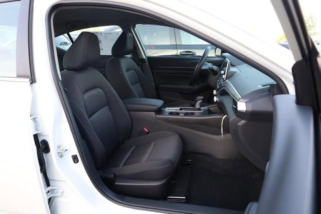 New 2026 Nissan Altima 2.5 SV image 22